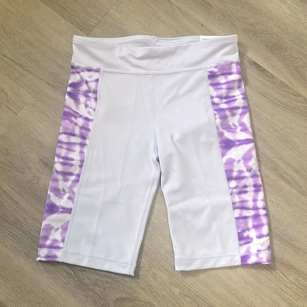NWT Girls NIKE Dri Fit Tight Fit Training Shorts Size Large